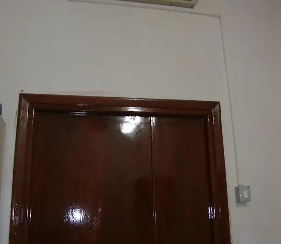 Qindajie House
